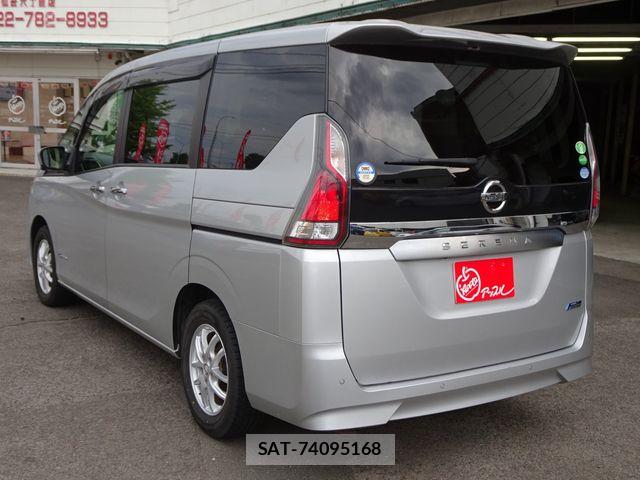 Nissan SERENA 2016-12 8316991-4