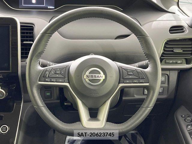 Nissan SERENA 2019-09 8316975-11