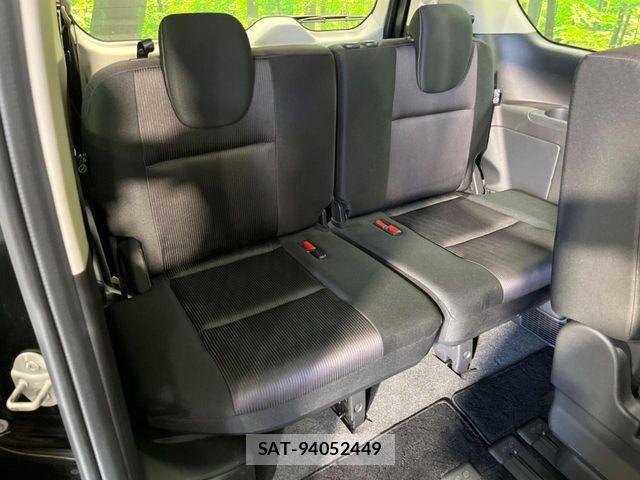 Nissan SERENA 2017-02 8316992-9