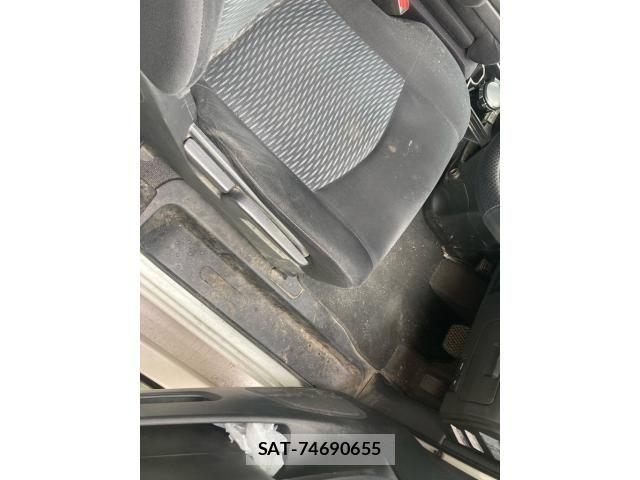 Nissan SERENA 2013-11 8317011-9