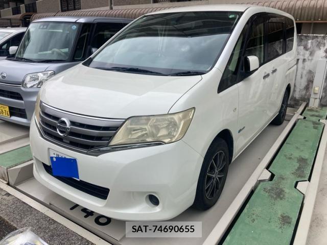 Nissan SERENA 2013-11 8317011-1