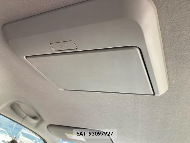 Nissan SERENA 2015-08 8316996-12