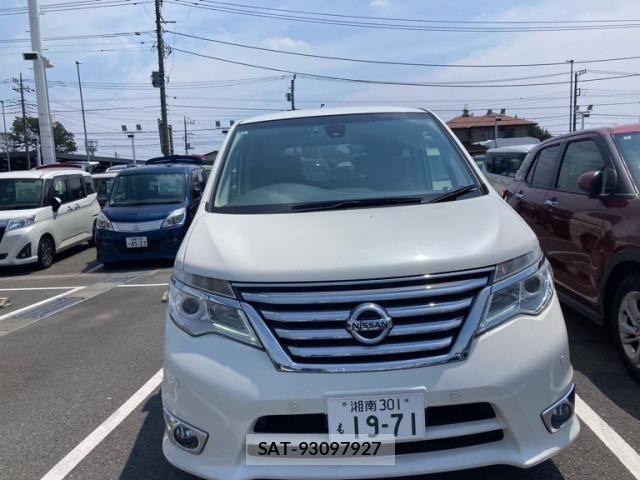 Nissan SERENA 2015-08 8316996-1