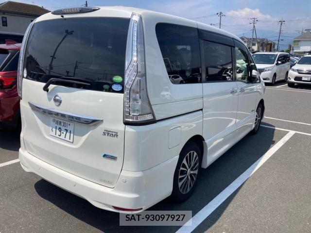 Nissan SERENA 2015-08 8316996-3