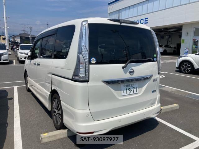 Nissan SERENA 2015-08 8316996-5