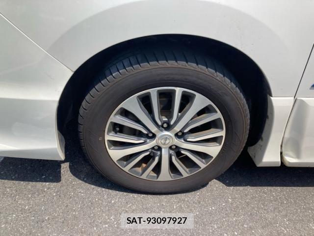 Nissan SERENA 2015-08 8316996-6