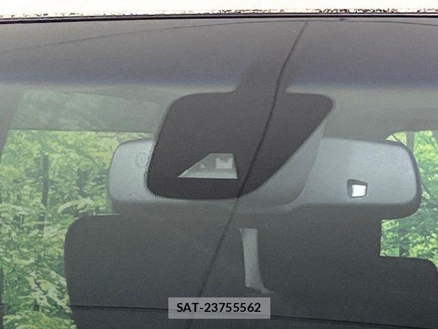 Nissan SERENA 2015-06 8316985-5
