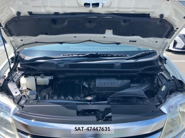 Nissan SERENA 2013-08 8317018-9