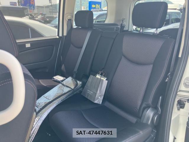 Nissan SERENA 2013-08 8317018-11