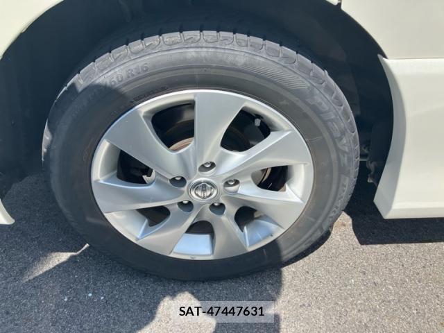 Nissan SERENA 2013-08 8317018-5