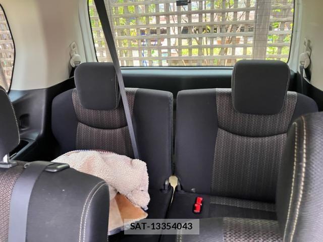 Nissan SERENA 2014-11 8337827-9