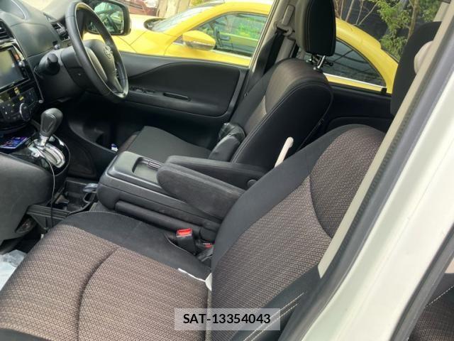 Nissan SERENA 2014-11 8337827-10