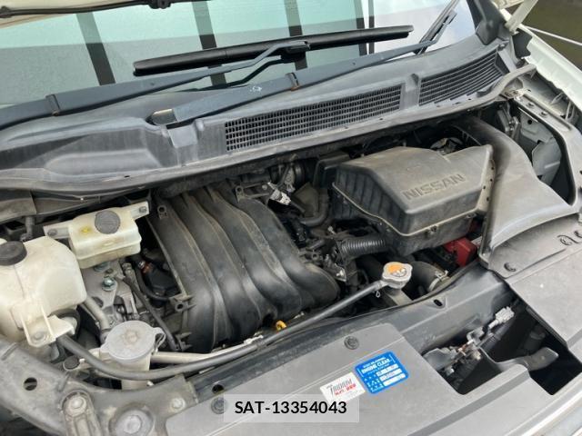 Nissan SERENA 2014-11 8337827-13