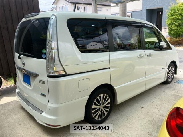 Nissan SERENA 2014-11 8337827-2