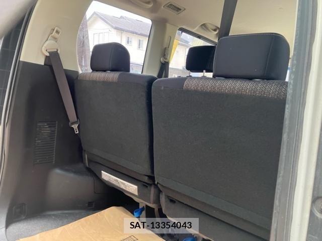 Nissan SERENA 2014-11 8337827-7