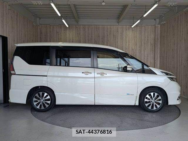 Nissan SERENA 2016-09 8337813-18