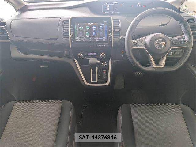 Nissan SERENA 2016-09 8337813-2