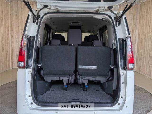 Nissan SERENA 2018-02 8335006-11