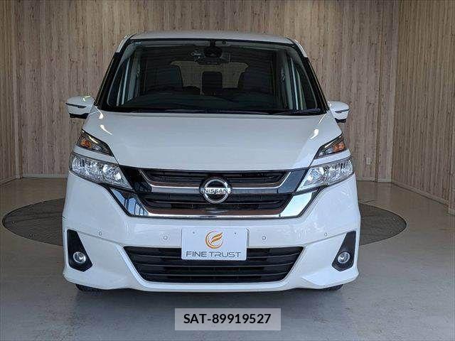 Nissan SERENA 2018-02 8335006-16