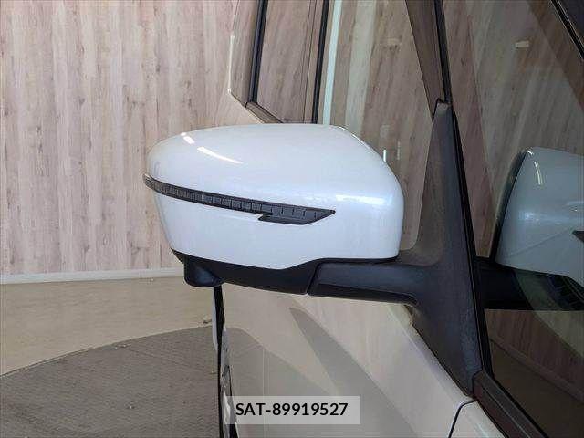 Nissan SERENA 2018-02 8335006-28