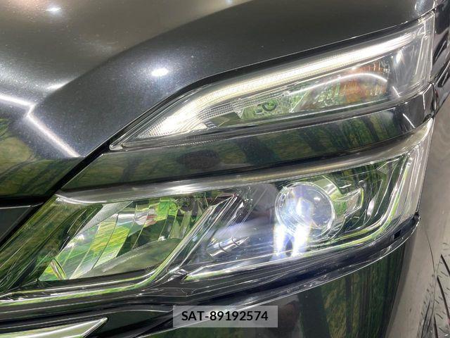 Nissan SERENA 2017-06 8337803-12