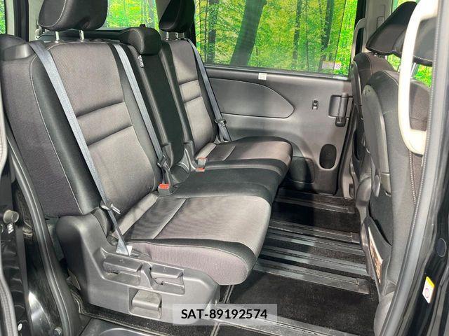 Nissan SERENA 2017-06 8337803-7