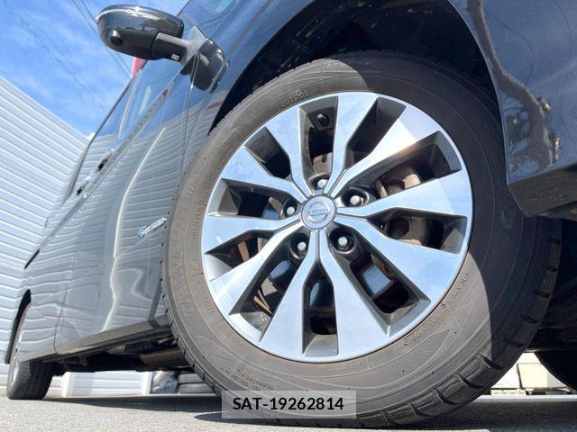 Nissan SERENA 2017-05 8337799-13
