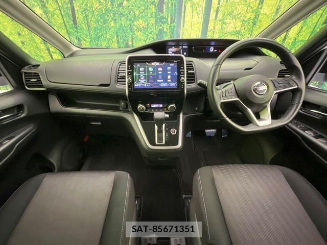 Nissan SERENA 2017-09 8337800-1