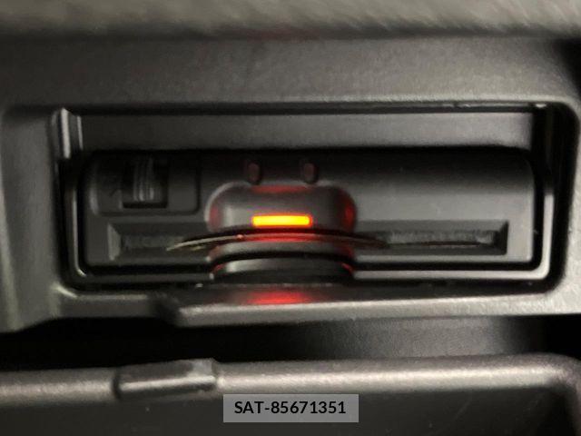 Nissan SERENA 2017-09 8337800-6