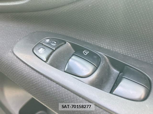 Nissan SERENA 2012-08 8337825-12