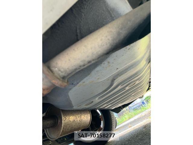 Nissan SERENA 2012-08 8337825-23