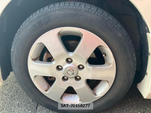 Nissan SERENA 2012-08 8337825-8
