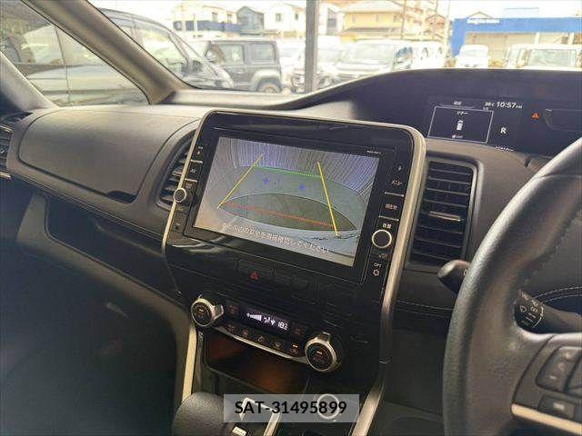 Nissan SERENA 2016-08 8337805-3