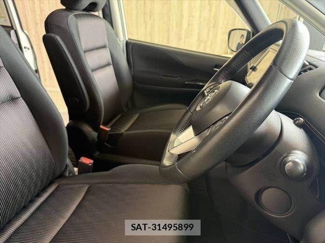 Nissan SERENA 2016-08 8337805-6