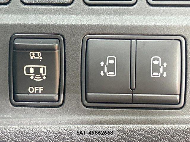 Nissan SERENA 2017-09 8337802-5