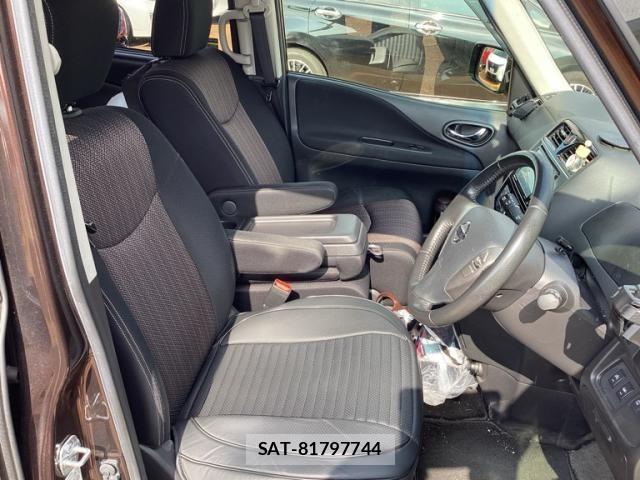 Nissan SERENA 2015-12 8337816-13