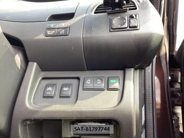 Nissan SERENA 2015-12 8337816-19