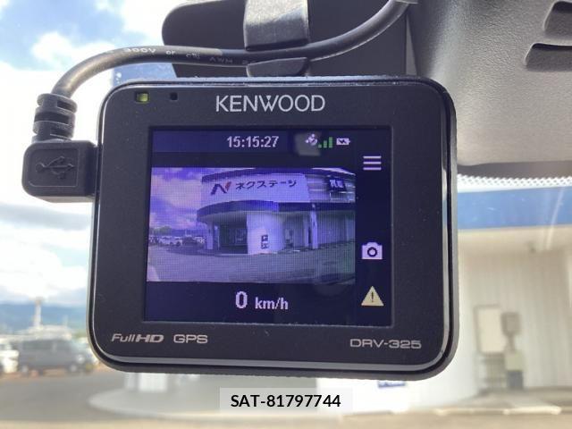 Nissan SERENA 2015-12 8337816-25