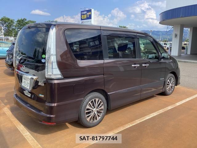 Nissan SERENA 2015-12 8337816-3