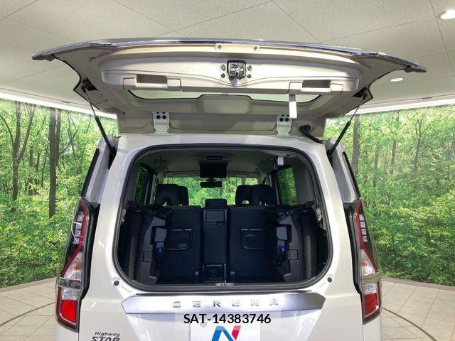Nissan SERENA 2020-11 8337786-9