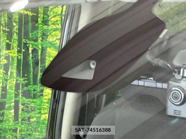 Nissan SERENA 2017-01 8337814-4