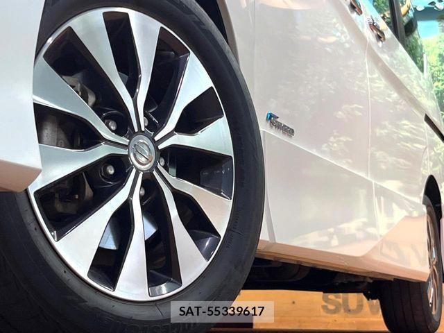 Nissan SERENA 2018-07 8337801-14