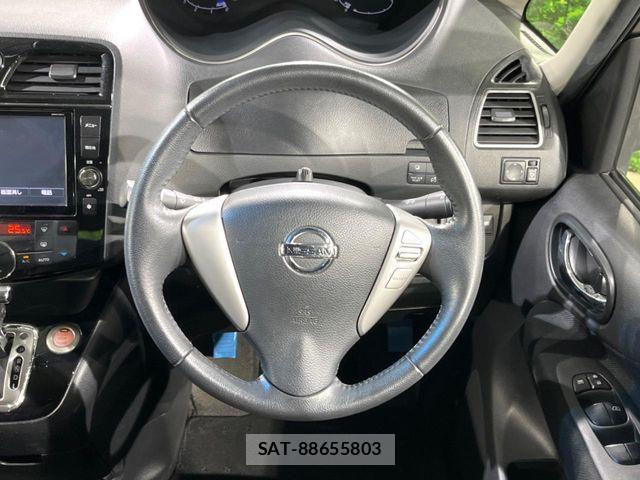 Nissan SERENA 2014-02 8337821-12