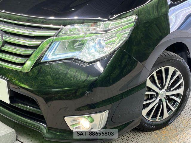 Nissan SERENA 2014-02 8337821-13