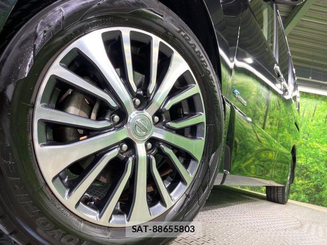 Nissan SERENA 2014-02 8337821-14