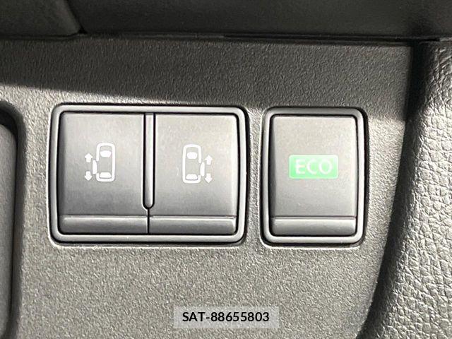 Nissan SERENA 2014-02 8337821-4