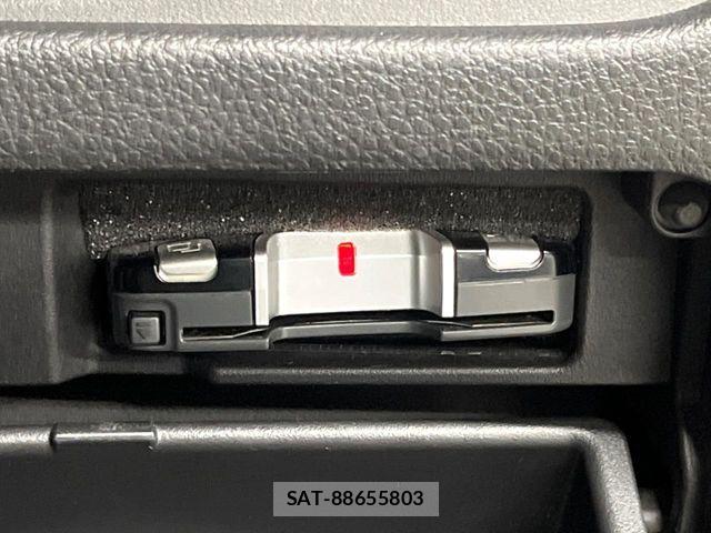 Nissan SERENA 2014-02 8337821-7