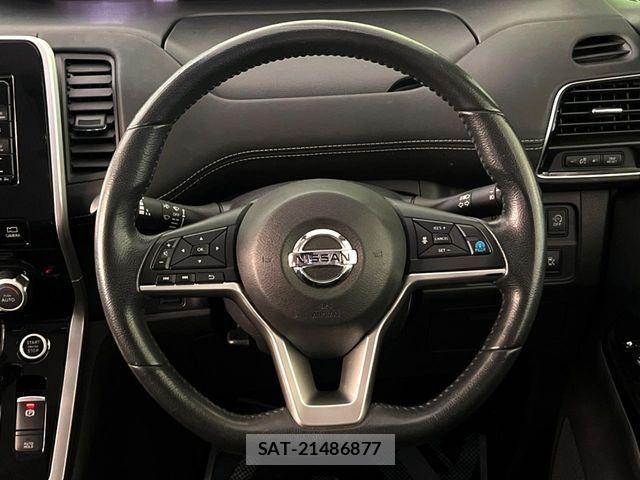 Nissan SERENA 2016-10 8337818-13