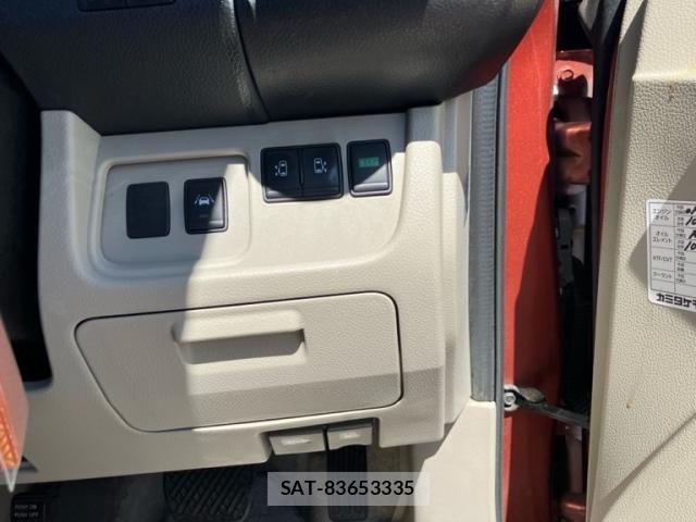 Nissan SERENA 2014-04 8337828-8