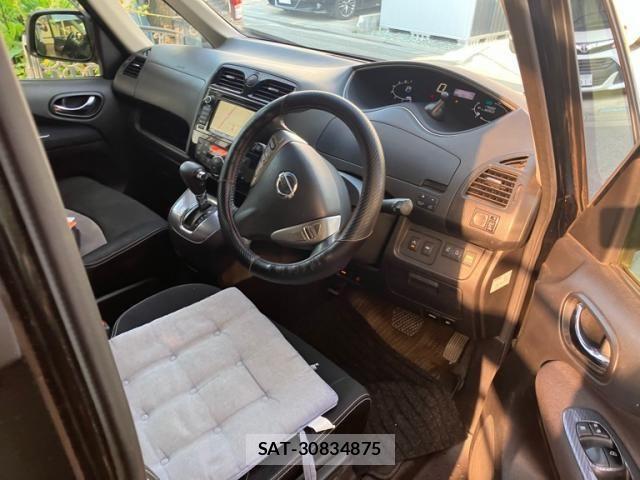 Nissan SERENA 2015-05 8337824-4